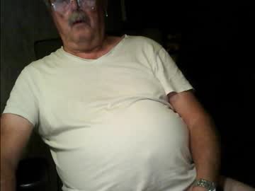 Isfuntochathere Chaturbate stream image from October 12, 2025