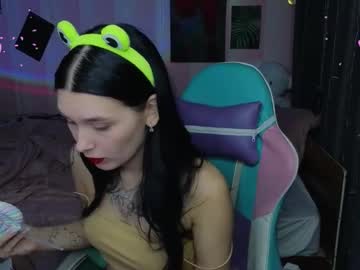 Mella_Freya Chaturbate stream image from October 12, 2025