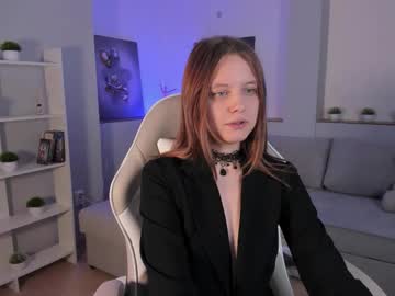 Alicepill Chaturbate stream image from October 13, 2025