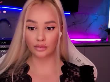 Blond_Diamond Chaturbate stream image from October 13, 2025