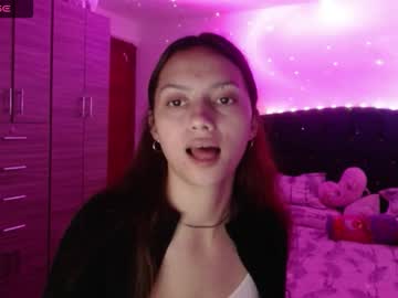 Holy_Juli2 Chaturbate stream image from October 13, 2025