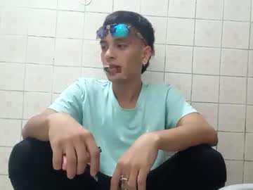 Matius_Montes Chaturbate stream image from October 13, 2025