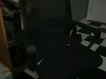 Naughtiiuh Chaturbate stream image from October 13, 2025
