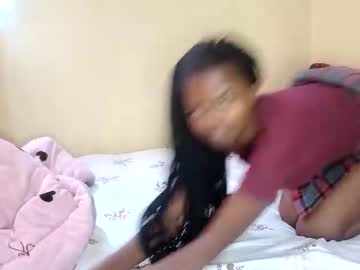 Shannyskylark15 Chaturbate stream image from October 13, 2025
