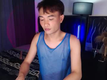 Stevetwinktop Chaturbate stream image from October 13, 2025