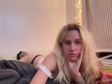 Lucca250 Chaturbate stream image from October 13, 2025