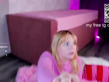 Mon1ca_Jones Chaturbate stream image from October 13, 2025