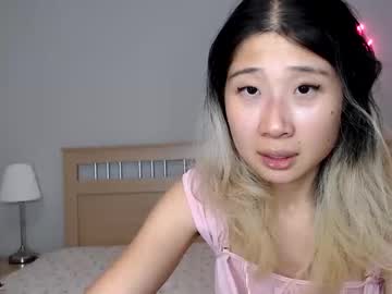 Jiwooe Chaturbate stream image from October 13, 2025