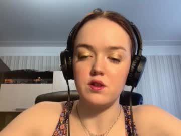 Mckenziemoitoza Chaturbate stream image from October 13, 2025