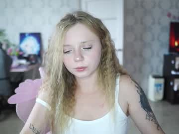 Holydumplings Chaturbate stream image from October 13, 2025