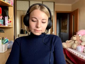 Jaynafriess Chaturbate stream image from October 13, 2025