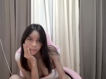 Emma_Petite08 Chaturbate stream image from October 13, 2025