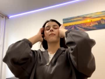 Cathiebrackelsberg Chaturbate stream image from October 13, 2025