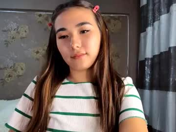 Claribelatienza Chaturbate stream image from October 13, 2025
