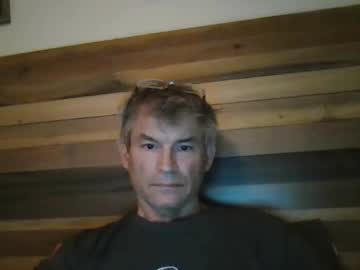 Gud_Times Chaturbate stream image from October 13, 2025