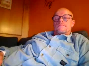 Schmuhbaer1 Chaturbate stream image from October 13, 2025