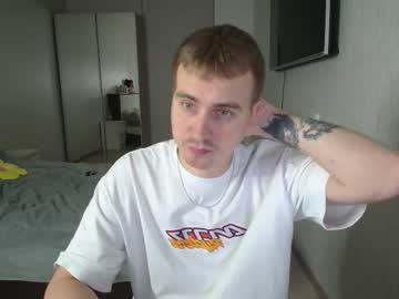 Sunnydiamonds122 Chaturbate stream image from October 13, 2025