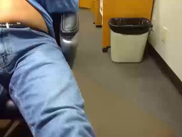 Useemie Chaturbate stream image from October 13, 2025