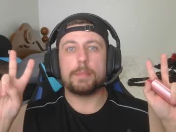 Dylboi47 Chaturbate stream image from October 13, 2025