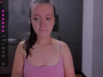 Lililaluna Chaturbate stream image from October 13, 2025
