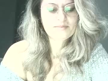 Lionessmom Chaturbate stream image from October 13, 2025