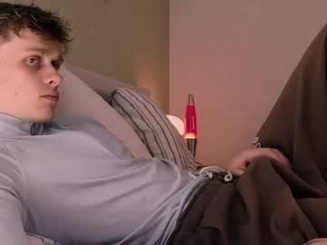 Talkinghead7 Chaturbate stream image from October 13, 2025
