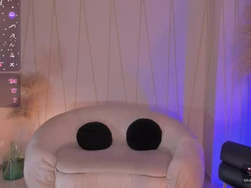 Beccabaxter Chaturbate stream image from October 13, 2025