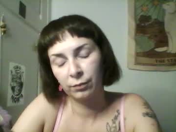 Velvetdunya11 Chaturbate stream image from October 13, 2025