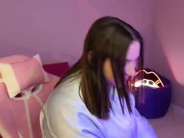 Anniedodge Chaturbate stream image from October 14, 2025