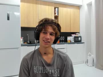 _Kurt Chaturbate stream image from October 14, 2025
