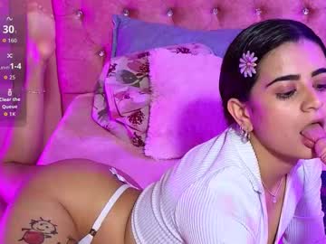 Bella_Thixx Chaturbate stream image from October 14, 2025
