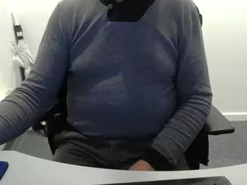 Buggemann Chaturbate stream image from October 14, 2025