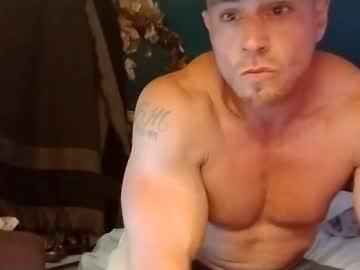 Livewire2025 Chaturbate stream image from October 14, 2025