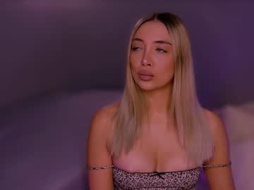 Jessiellle Chaturbate stream image from October 14, 2025