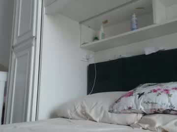 Maria_Lorette Chaturbate stream image from October 14, 2025