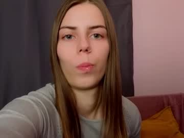 Marissakirchen Chaturbate stream image from October 14, 2025
