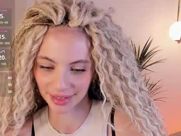 Mia_Silk Chaturbate stream image from October 14, 2025