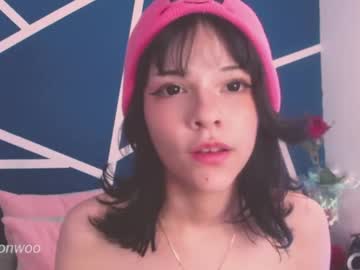 Soni_Ponwoo Chaturbate stream image from October 14, 2025
