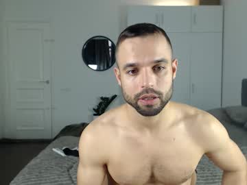 Onebestlover Chaturbate stream image from October 14, 2025