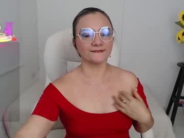 Rebeca_Milf Chaturbate stream image from October 14, 2025