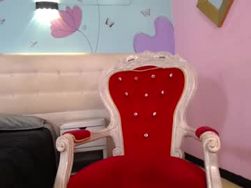 Divinelust_ Chaturbate stream image from October 14, 2025