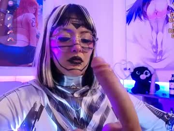 Lilcandy19 Chaturbate stream image from October 14, 2025