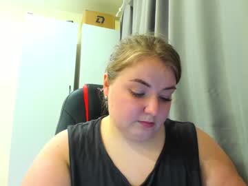 Miapisa Chaturbate stream image from October 14, 2025