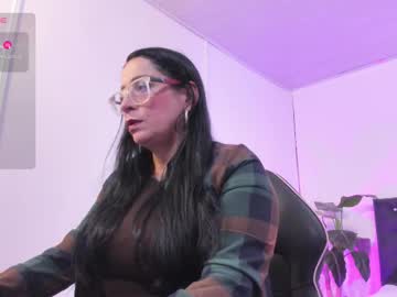 Amely_Tay Chaturbate stream image from October 14, 2025