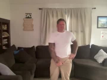 Happilymarr1ed Chaturbate stream image from October 14, 2025