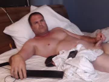 Southfucksdeeper Chaturbate stream image from October 14, 2025