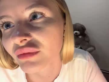 Deonnagarn Chaturbate stream image from October 14, 2025
