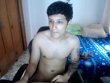 Glitchaura Chaturbate stream image from October 14, 2025