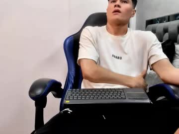 Roan_Birkin Chaturbate stream image from October 14, 2025