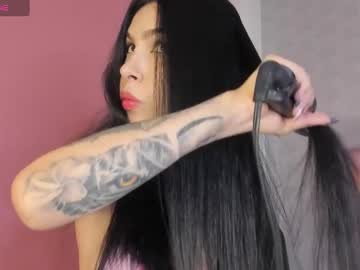 Roxyreignn Chaturbate stream image from October 14, 2025